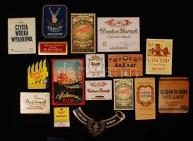 10 db régi italcímke (Habana Rum, Unicum Likőrgyár, Wodka Wyborowa, Lánchíd Brandy, Hubertus, Cherry Brandy stb. )