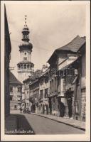 28 db RÉGI magyar és felvidéki városképes lap és 2 db motívumlap; üdvözlő, katonai / 28 old Hungaria...