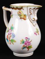 Herendi Viktória mintás tej kiöntő, kézzel festett, jelzett, hajszál repedéssel, m:11 cm