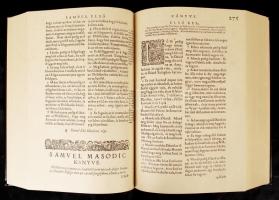 Vizsolyi Biblia I.-II. kötet. Facsimile kiadás. Bp. 1990. Magyar Helikon. Kiadói egészbőr kötésben. ...