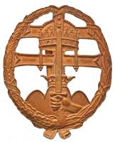 ~1940. "Csapattiszti jelvény" zománcozás nélküli kitüntető jelvény jelzés nélkül T:2 (egyik rögzítőpánt letört)  Hungary ~1940. "Combat Leadership badge" badge without enamelling and maker mark C:XF (broken fold prong)