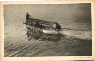 'Az ordonánc-motoros. Az Érdekes Újság 3000 kor. pályázatának legszebb képei' / 'Military messenger on his motorboat. Hungarian 'Interesting Newspaper'