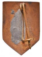 ~1935. "Bajtársak Tiszti Ligája (BLT)" zománcozott bronz sapkajelvény T:2- kis zománchiány...