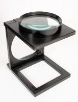 Asztali nagyító eredeti dobozában /
magnifier