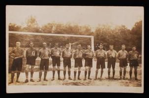 Régi idők focija, futballcsapat O.L.A., fotólap, 14x9 cm