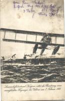 Linienschiffsleutnant Konjovic rettet die Besatzung eines verunglückten Flugzeuges bei Valone am 2. Februar 1916 / K.u.K. navy s: M. Zeno Diemer (small tear)