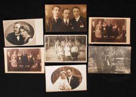 1913-1955 26 db régi és fotólap és keményhátú fotó, 12x9 és 16x11 cm közötti méretekben