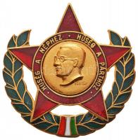 1986. "Munkásőr" kitüntetés mellszalagon, szalagsávval és igazolvánnyal dísztokban + &quot...