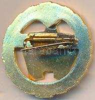 ~1970. "25 éves Népi Ellenőrzés" aranyozott jelvény tokban (24,5mm) T:1-