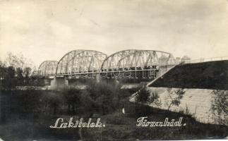 Lakitelek, Tisza-híd