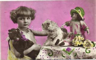 Little girl with doll, dog and cat (EK)