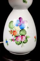 Kézzel festett asztali lámpa, fa talppal, burával, működik, jelzés a talp miatt nem látható, m:49 cm