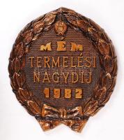 1982 MÉM termelési nagydíj. Óriási bronz plakett. 45x50 cm 13,5 kg hozzá fali tartó