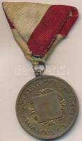 1943. "Vitéz Gömbös Gyula Emlékérem / Becsülettel a Haázáért MOVE" Br díjérem szalaggal. S...