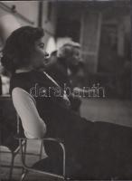 1962 Kotnyek Antal (1921-1990): Szabó Magda írónő, jelzetlen vintage fotó, publikálva a Film Színház Muzsikában, 24x18 cm