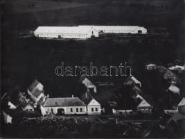 cca 1960 Id. Rácz Endre (1912-1996): A jólét forrása, aláírt vintage fotóművészeti alkotás, 18x24 cm