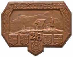 Osztrák-Magyar Monarchia ~1915. "8. Hegyi Tüzérezred 2. Ütege" bronzírozott tombak sapkajelvény hátoldalon "G. GURSCHNER WIEN VII/2." gyártói jelzéssel (31x40mm) T:1- Austrian-Hungarian Monarchy ~1915. "GEB. KAN. BATT. 2/8 (2nd Battery of the 8th Mountain Artillery Regiment" bronzed tombac cap badge with makers mark "G. GURSCHNER WIEN VII/2." (31x40mm) C:AU