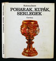 Katona Imre: Poharak, kupák, serlegek. XIX. századi üvegtárgyak a budapesti Iparművészeti Múzeumban. Bp., 1978, Corvina. Vászonkötésben, papír védőborítóval, jó állapotban.