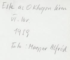 1959 Magyar Alfréd: Budapest, este az Oktogon téren, a közlekedést iránytó rendőr bódéjával, a szerz...