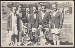1955 Budapest, a Vasas SE férfi tenisz csapata, 9x14 cm