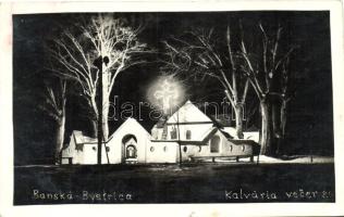 Besztercebánya, Kálvária éjjel / night chapel (b)