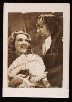 Makay Margit (1891-1989) aláírása az őt ábrázoló fotón