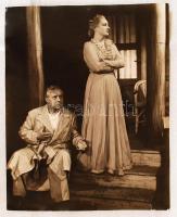 1948 Művész Színház, Az Édes fiaim című darab egy jelenete, feliratozva, 24x29 cm