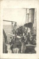 Hadihajó - 4 db régi hadihajókat, matrózokat ábrázoló motívum fotólap, SMS Helgoland, SMS Balaton / ...