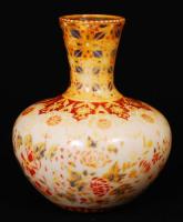 Zsolnay kis váza, kézzel festett, jelzett,   hibátlan, kis kopásokkal formaszám: 3954, m:7,5 cm