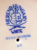 Herendi büszt, fehér mázas, jelzett, hibátlan, m:21,5 cm