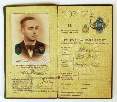 1942 Gyógyszerész alkalmazott keményfedeles útlevele