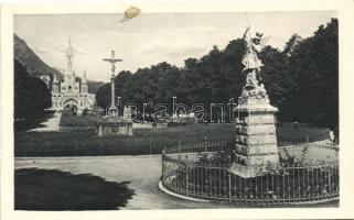 Lourdes, St Michel, Cross and the Basilica