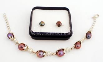 Gyönggyel díszített karkötő, h: 19 cm, 1 pár fülbevaló / Pearl bracelet and earring
