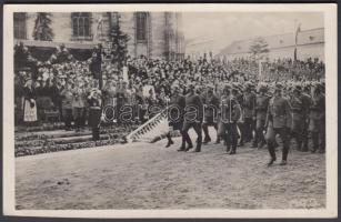 1940 Kolozsvár, Horthy Miklós Kolozsváron, Erdély felszabadulásának emlékére, fotólap, 13x9 cm