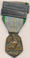 Franciaország 1946. "Háborús Emlékérem 1939-1945" bronz kitüntetés, a mellszalagon "Libération" és Méditerranée" csatok T:2- France 1946. "Commemorative War Medal 1939-1945" bronze medal with "Libération" and "Méditerranée" clasps on ribbon C:VF