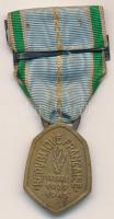 Franciaország 1946. "Háborús Emlékérem 1939-1945" bronz kitüntetés, a mellszalagon "L...