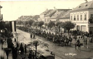 Szászrégen, bevonulás / entry of the Hungarian troops, photo 'Szászrégen visszatért' So. Stpl