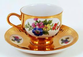 Henneberg porcelán aranyszínű virágmintás 6 személyes teáskészlet, jelzett