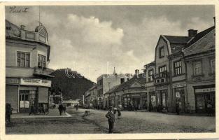 Huszt Masarykova street, shops (Rb)