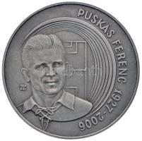 Rónai Attila 2007. "Puskás Ferenc 1927-2006" patinázott Ag emlékérem (15,39g/0.999/42,5mm) T:1 Tanúsítvánnyal dísztokban Hungary 2007. "Ferenc Puskás 1927-2006" tarnished Ag medallion. Sign.: Attila Rónai (15,39g/0.999/42,5mm) C:UNC With certificate, in original case