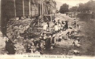 Bitola, Monastir; Laundry at the Dragor river (EK)