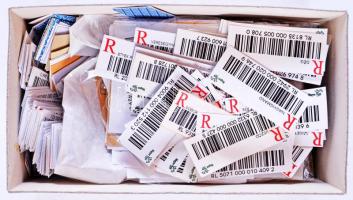 1.100 db magyar - főleg ajánlási - ragjegy