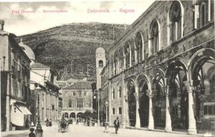 Dubrovnik, Ragusa; Pred Dvorom / court