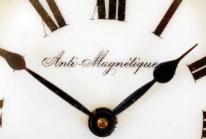 Antimagnetique nagyméretű, másodpercmutatós zsebóra hibátlan számlappal, javításra szoruló szerkezet...