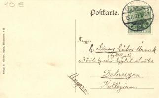 Berlin, Zeughaus / war museum, marching soldiers