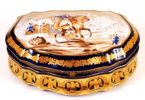 ATB jelzésű porcelán doboz, gazdagon aranyozott, nyitható fedelű, hibátlan, jelzett, 32x24x16 cm