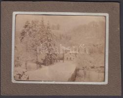 cca 1930-1970 Besztercebányai kamaraudvar, fotólap, 7,5×10,5 cm