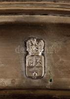 Bachruch ezüst (Ag.) tálca, jelzett, jó állapotban, családi címerrel, 72×35 cm, nettó:1900 g