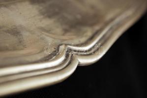 Bachruch ezüst (Ag.) tálca, jelzett, jó állapotban, családi címerrel, 72×35 cm, nettó:1900 g