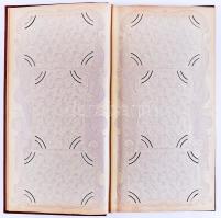 3 db képeslap album: 120 (18 x 33.5 cm), 102 (22.5 x 39.5 cm) és 120 (23 x 30.5 cm) férőhellyel, ebb...